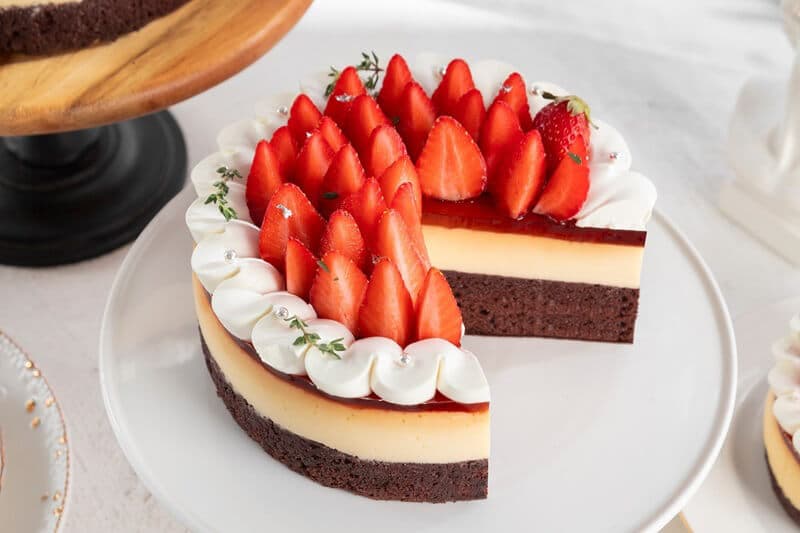 Bánh sinh nhật 16 tuổi đẹp mắt, xu hướng 2024