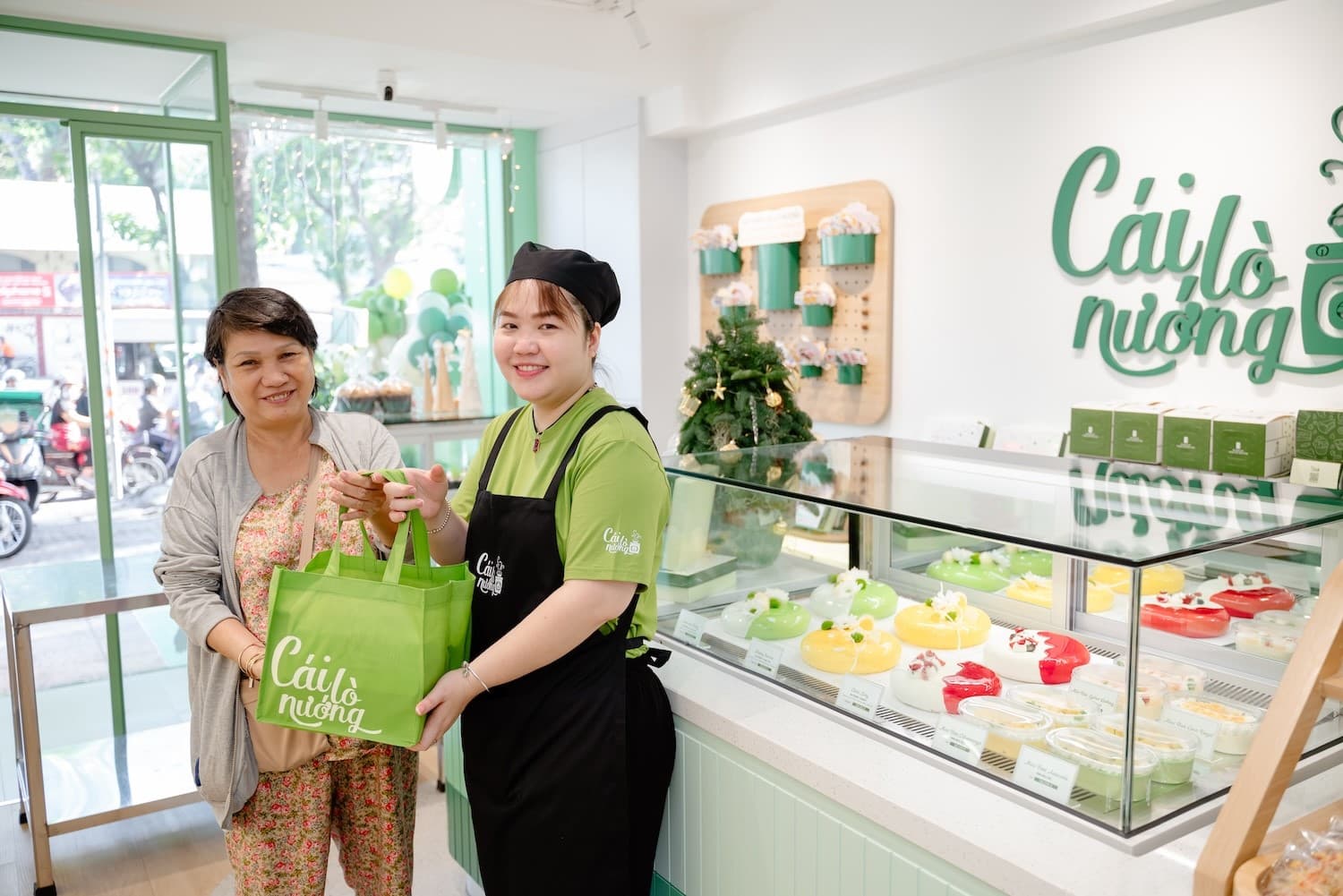 Must try các loại bánh kem 20/10 tặng mẹ chất lượng “đỉnh của chóp”