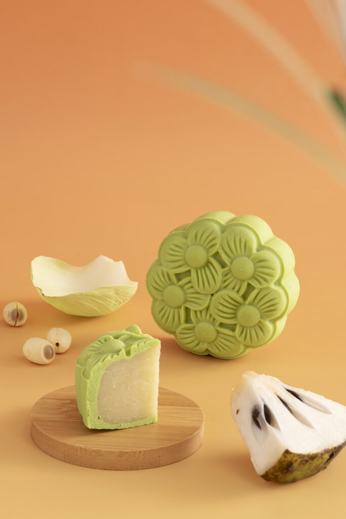Bánh Trung nhân trái cây - Mãng Cầu Xiêm Sen