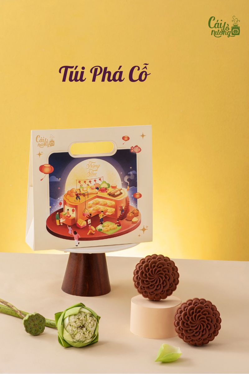 Túi Phá Cỗ tỏa sáng như ánh trăng tròn, mang đến lời nhắc nhở về những khoảnh khắc quý giá